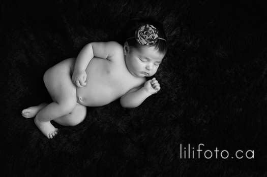 Newborn-Lilifoto